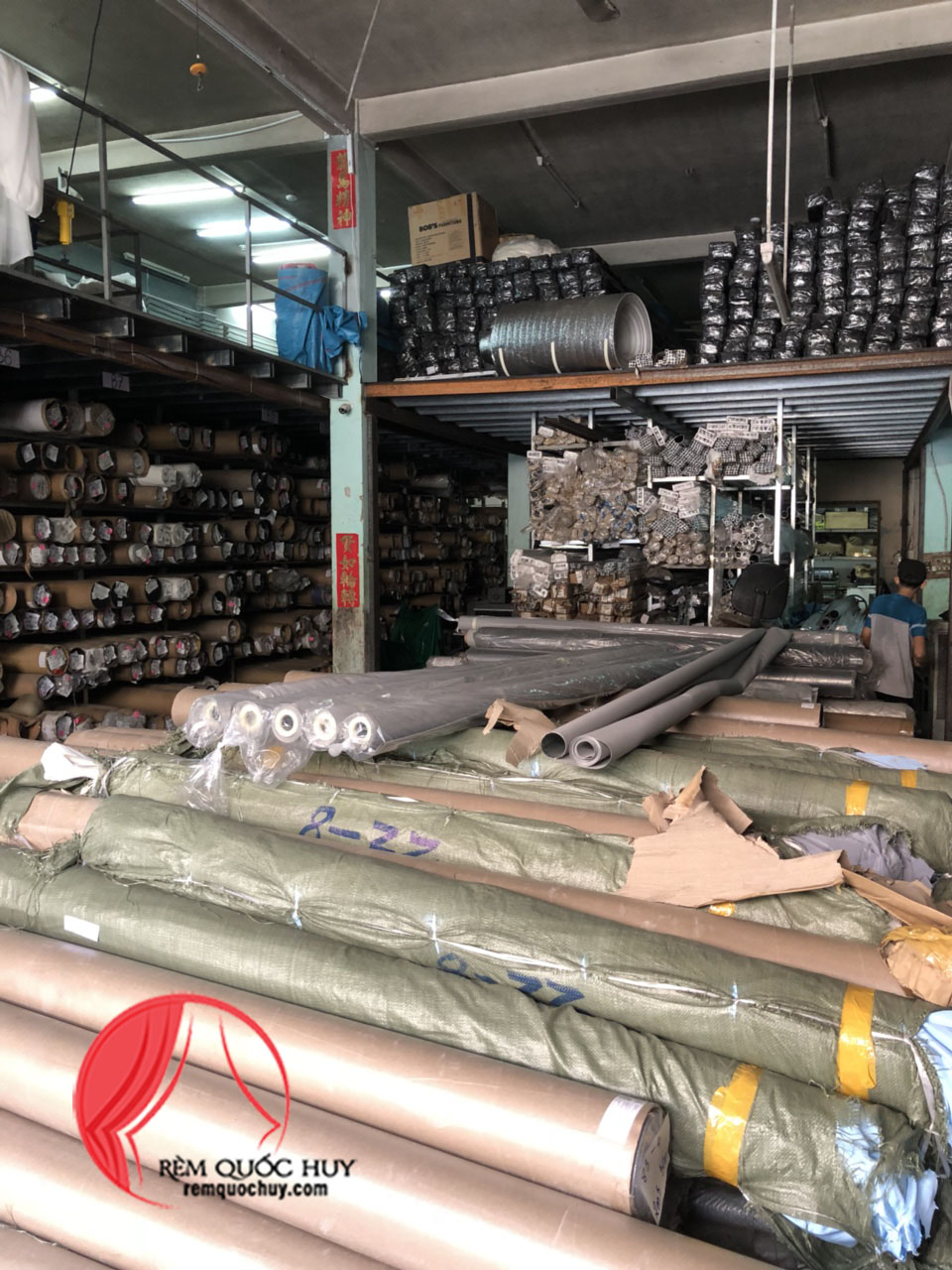 RÈM CUỐN TỰ ĐỘNG NGOÀI TRỜI