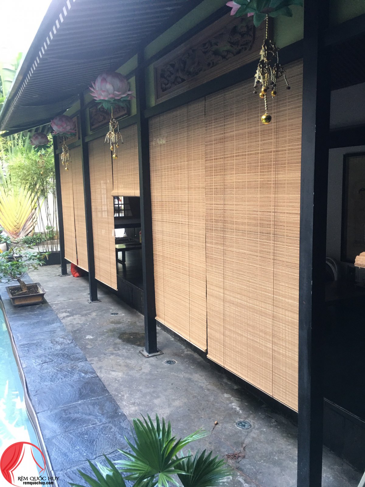 Rèm tre trang trí che nắng ngoài trời