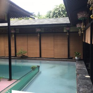 Mành tre che nắng ban công chung cư tiện lợi và đẹp mắt