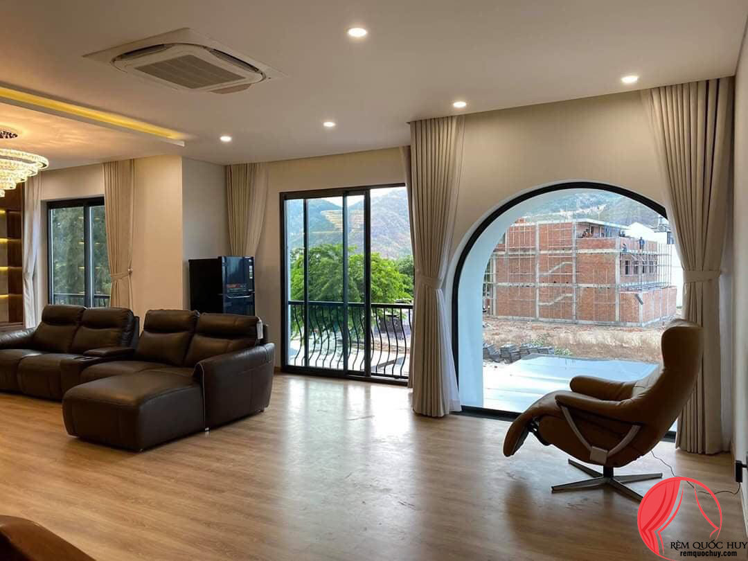 Rèm cửa chính giá rẻ phòng khách Rèm cửa chính giá rẻ phòng khách