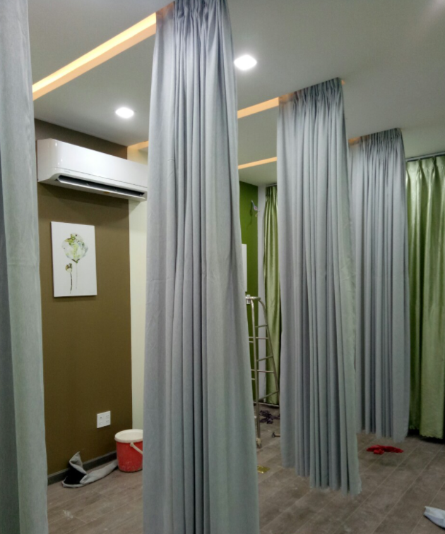 Khung treo rèm kim loại bền đẹp lắp đặt dễ dàng