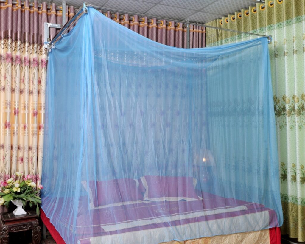 Móc treo màn ngủ nhỏ gọn