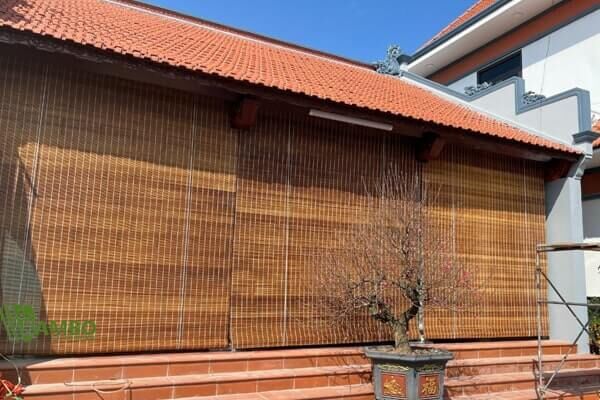 Mẫu mành che nắng ban công nhà phố