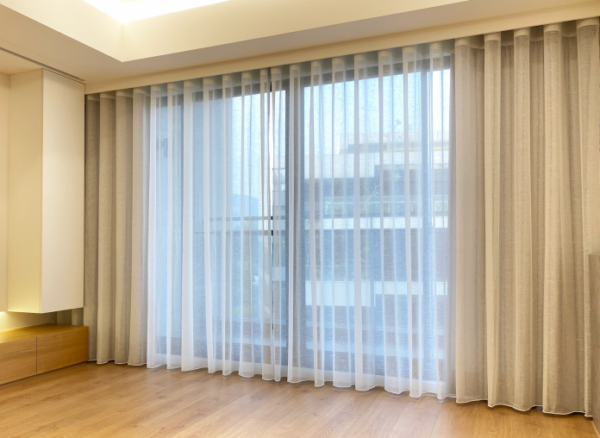 Mẫu rèm 2 lớp tone trắng - ghi sang trọng cho phòng khách