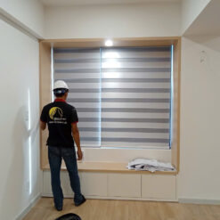 Mẫu rèm cầu vồng 2 lớp tone ghi xám – Tăng tính thẩm mỹ và chống nắng hiệu quả