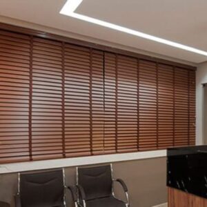 Mẫu rèm cửa gỗ sang trọng kèm bảng giá tham khảo