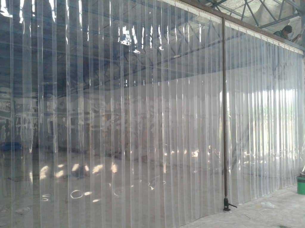 Rèm kéo xếp bằng nhựa PVC, chống bụi và chống nước hiệu quả
