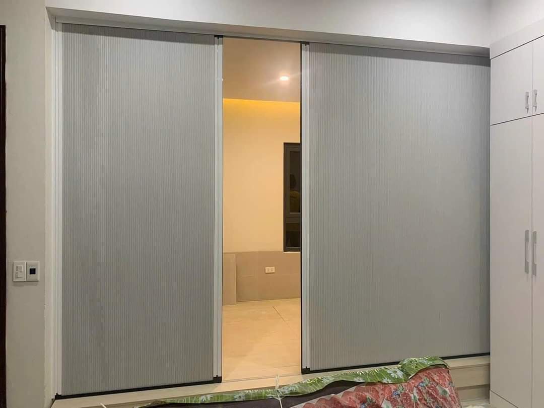 Rèm vách ngăn không gian tiếp khách và bếp tiện nghi