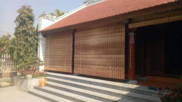 Mành tre che nắng truyền thống cho nhà gỗ và nhà vườn