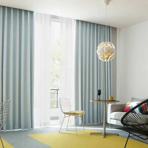 Tổng hợp các mẫu rèm cửa chính phòng khách phù hợp cho biệt thự, nhà phố và căn hộ cao cấp, nâng tầm thẩm mỹ không gian sống