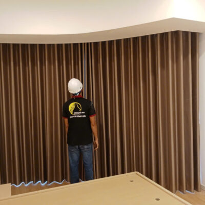 Mẫu rèm tự động cao cấp điều khiển bằng giọng nói