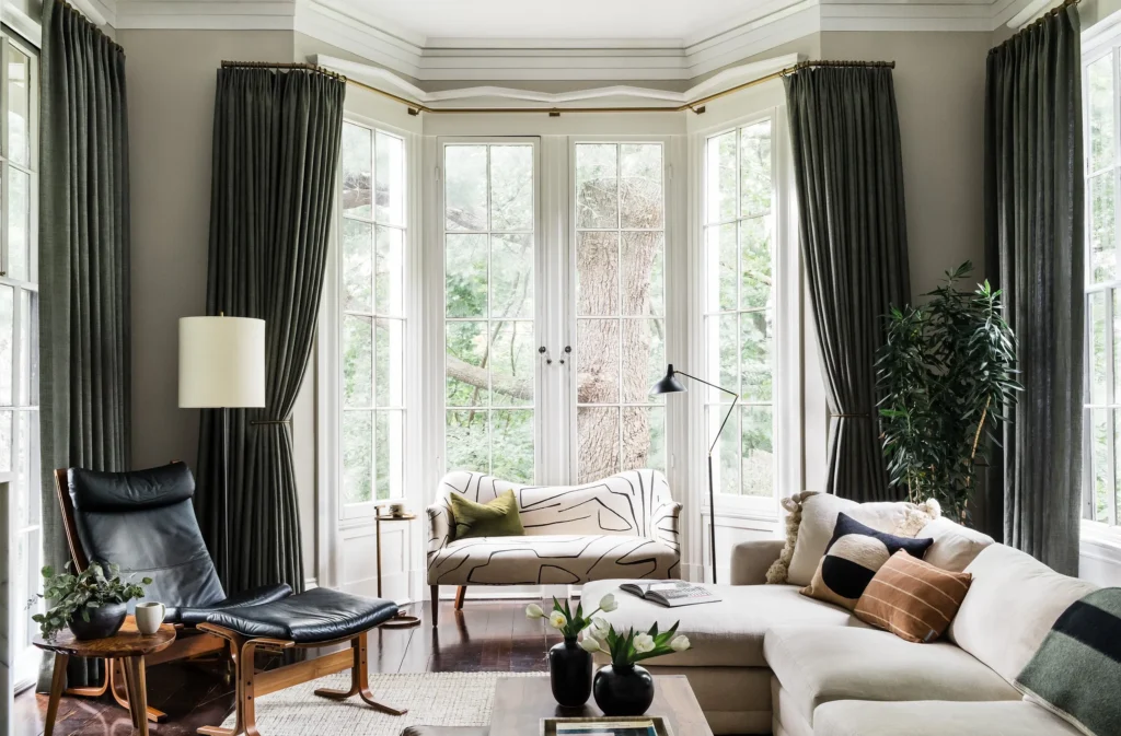 Rèm cửa phòng khách hiện đại với chất liệu vải linen cao cấp
