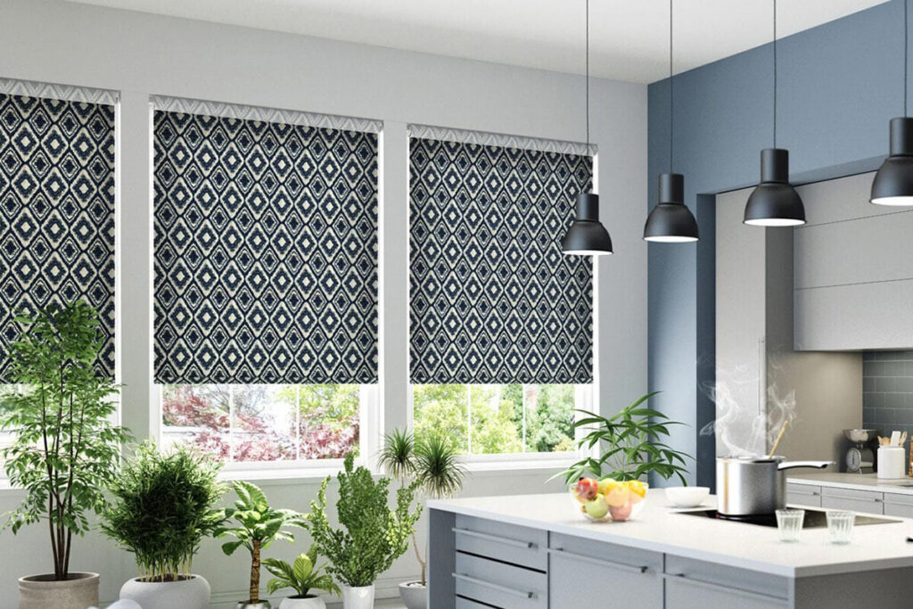 Rèm cửa sổ cuốn nhỏ gọn cho căn hộ chung cư
