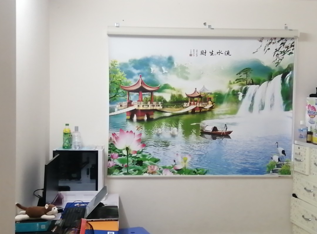 Rèm cuốn tranh phong cảnh thiên nhiên tuyệt đẹp cho phòng khách hiện đại