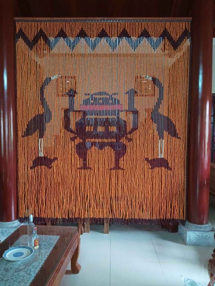 Rèm hạt gỗ thủ công mang phong cách mộc mạc