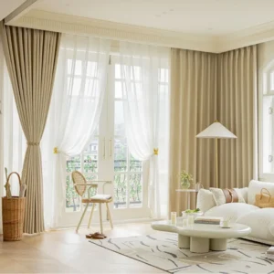 Rèm hiện đại với thiết kế đơn sắc