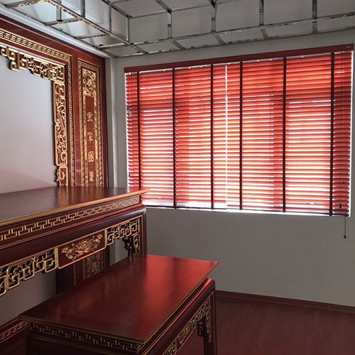 rèm gỗ cửa sổ tự nhiên cho căn hộ phong cách Bắc Âu