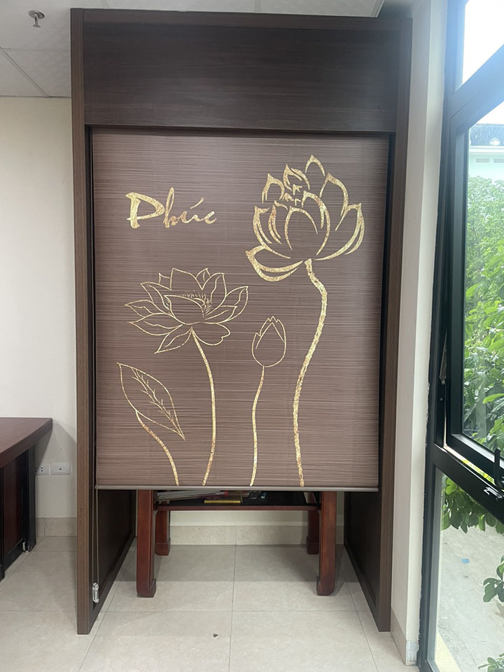 Mẫu rèm bàn thờ màu nâu đỏ hợp phong thủy