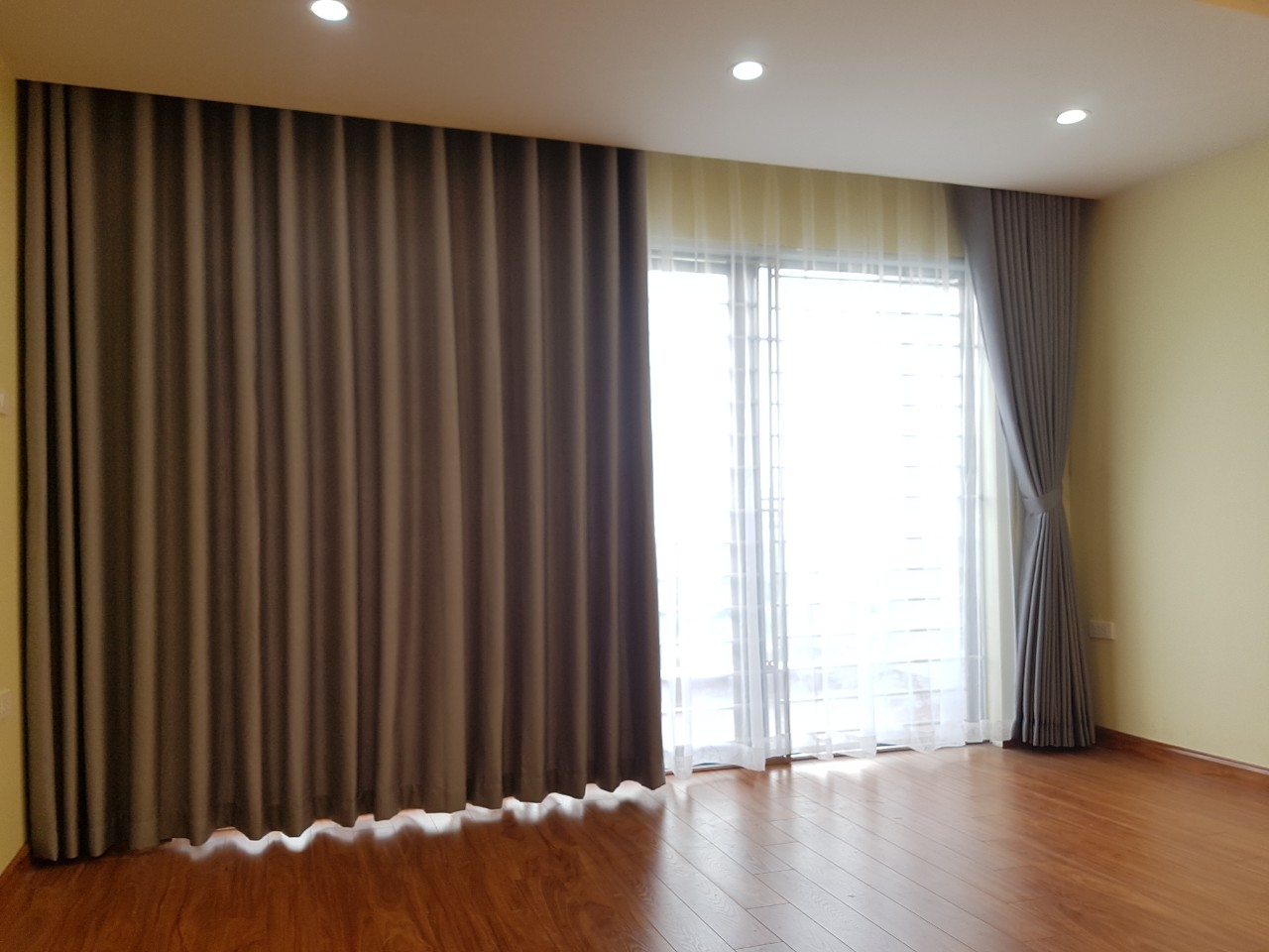 Bản vẽ kích thước khe rèm âm trần phòng khách cao cấp