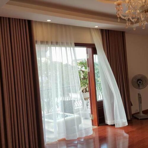 Khe rèm trong thiết kế nội thất: tính năng, thẩm mỹ và tiêu chuẩn lắp đặt