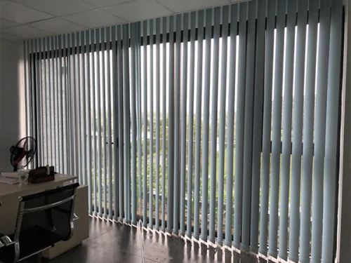 Rèm sáo lá dọc cao cấp, dễ vệ sinh và điều chỉnh ánh sáng