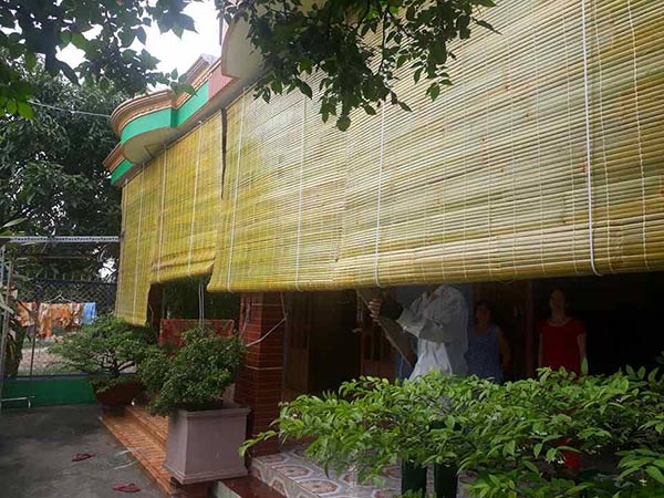 Mẫu mành nhựa che nắng giá tốt cho ban công, sân thượng