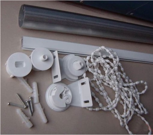 bộ phụ kiện rèm cuốn gồm dây kéo