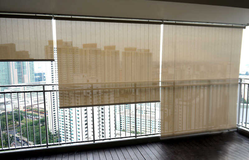 rèm che nắng ban công chung cư chống tia UV