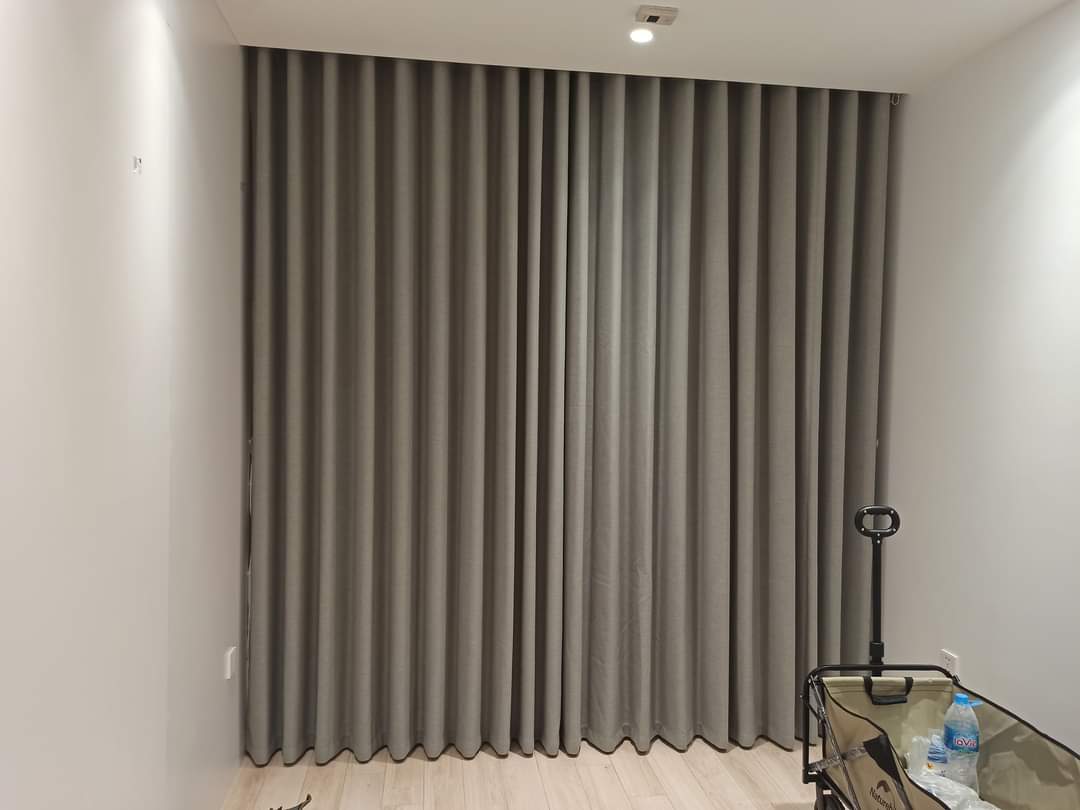 rèm định hình sang trọng với đường nếp sắc nét