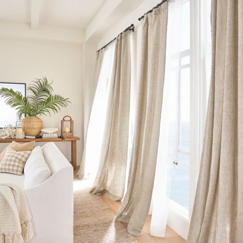 Rèm vải thô đũi linen mang vẻ đẹp mộc mạc, gần gũi, phù hợp không gian tối giản