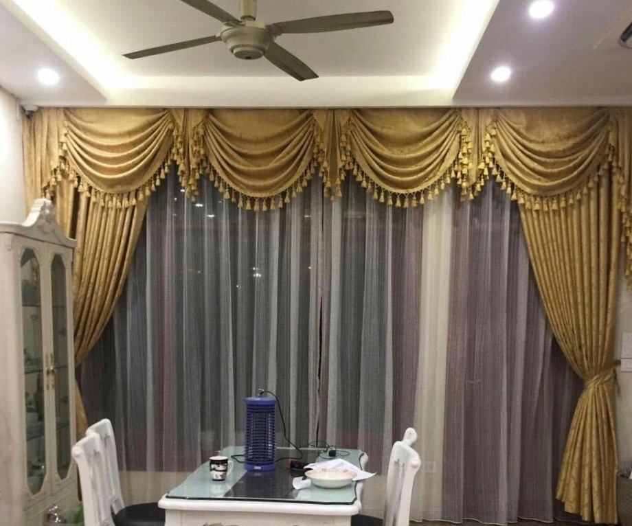 Mẫu rèm màn hoàng gia cho biệt thự cổ điển