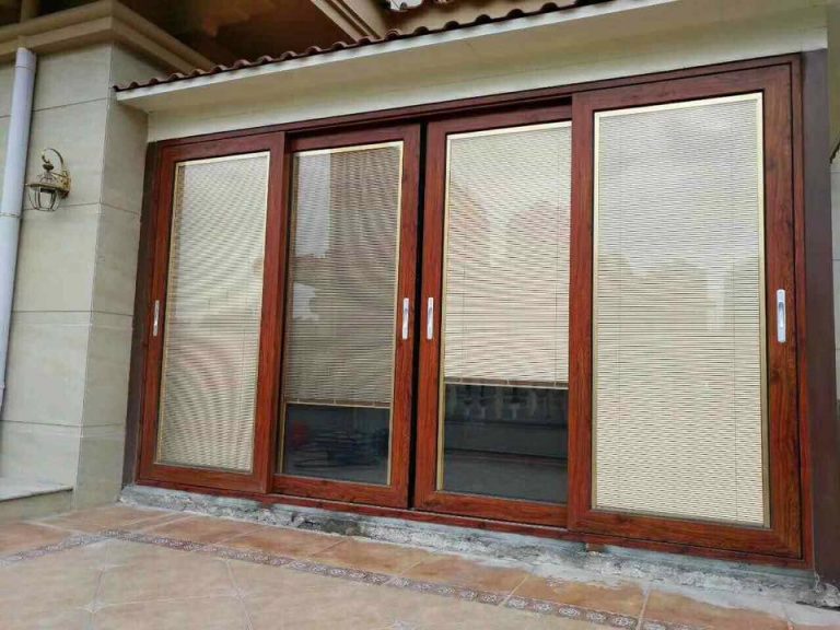 Mẫu rèm xếp cửa kính chống nắng cho căn hộ chung cư