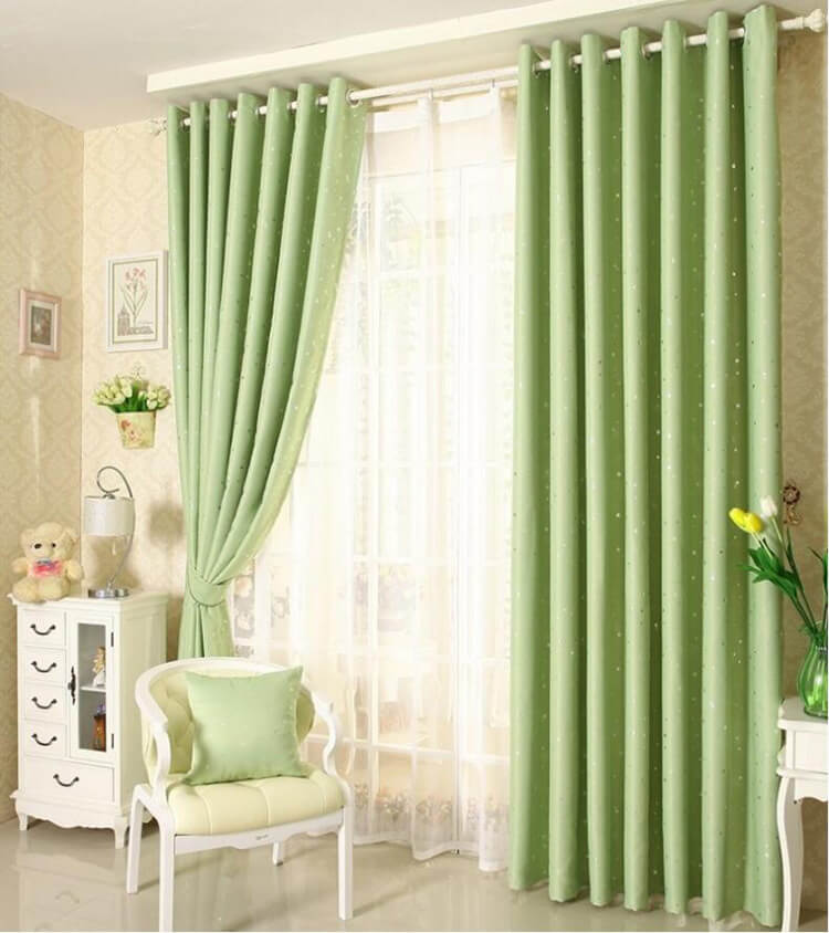 Rèm màu xanh cốm hiện đại cho phòng khách tươi sáng