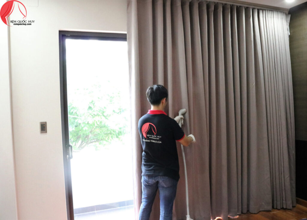 Rèm ngăn nhiệt điều hoà cách nhiệt tốt cho văn phòng