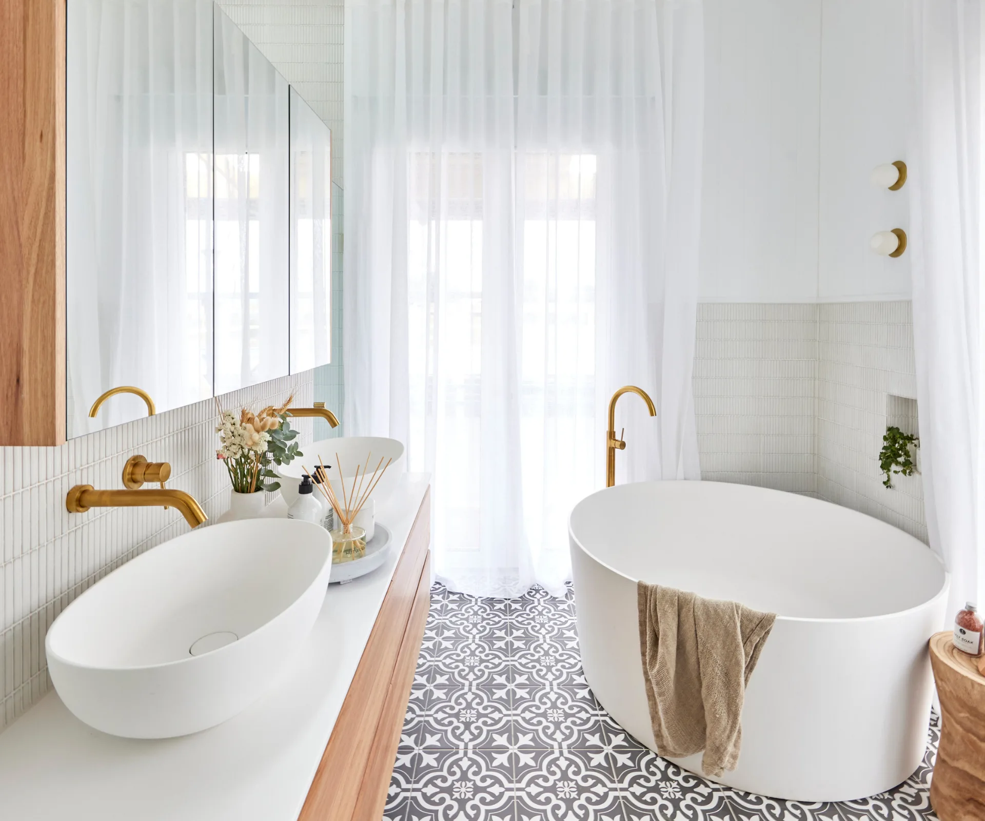 Rèm phòng tắm kính chống ẩm mốc sang trọng