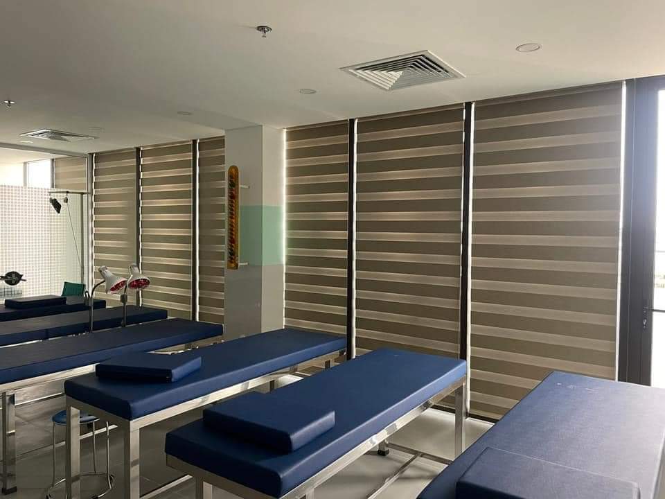 Hình ảnh rèm cầu vồng màu xám cao cấp chống nắng