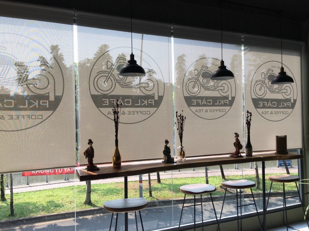 Rèm che quán cafe chống nắng mưa bền đẹp