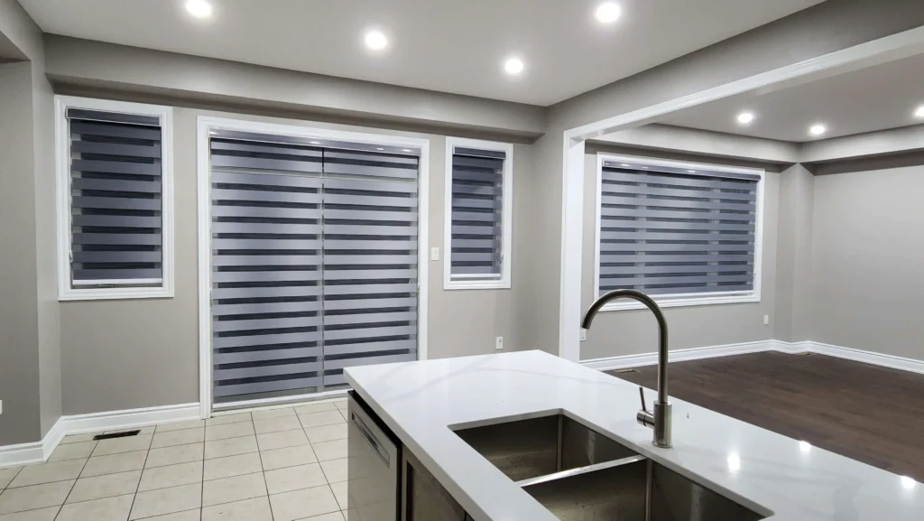 Rèm cuốn Hàn Quốc đẹp trang trí phòng khách chung cư