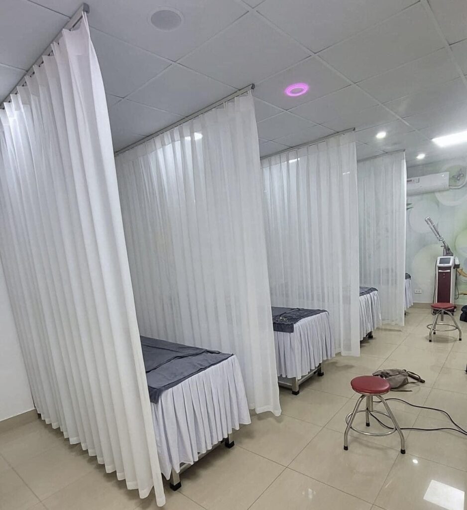 Rèm giường vải dày dặn