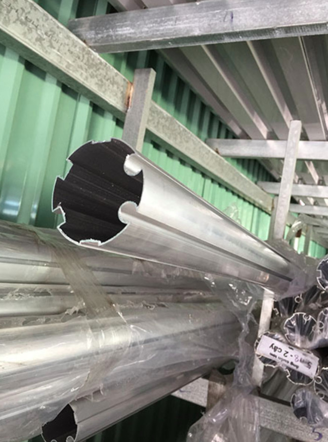 Phụ kiện ống nhôm rèm cuốn chất lượng cao