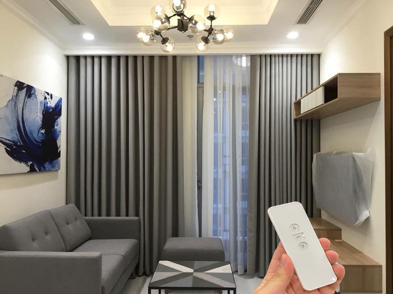 Cận cảnh rèm vải tự động chống ồn cho phòng ngủ cao cấp