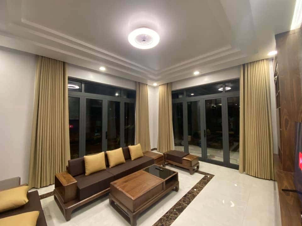 Rèm vải 2 lớp cao cấp cho biệt thự Bình Dương phong cách châu Âu