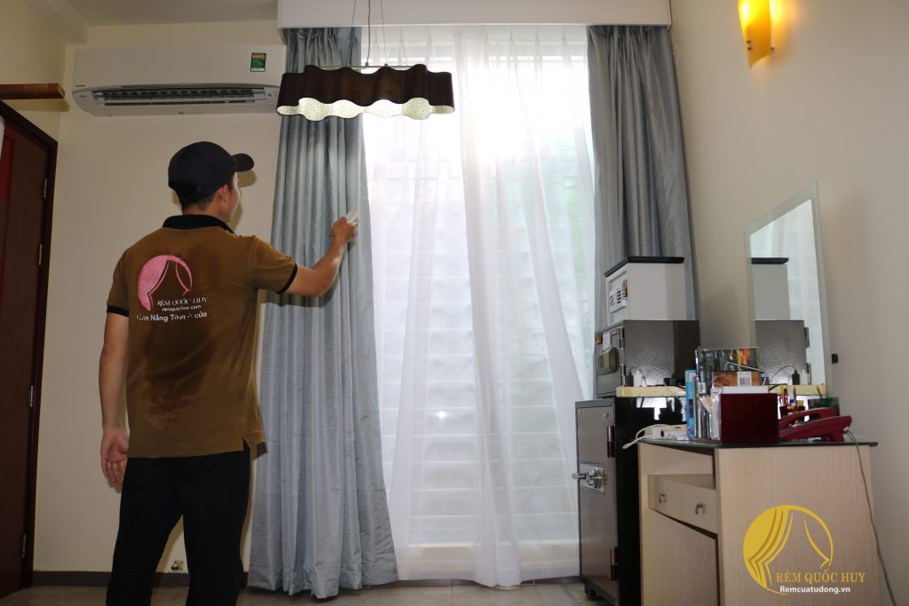 Rèm vải tự động cho phòng ngủ yên tĩnh tạo không gian thư giãn