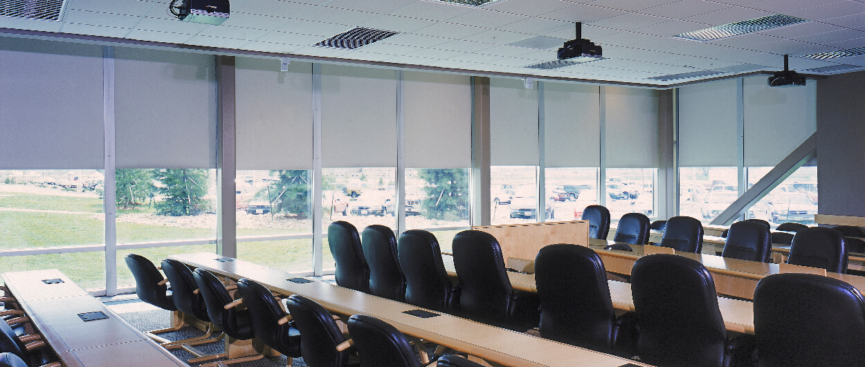 Dụng cụ chuyên dụng dùng cho dịch vụ rèm văn phòng đo tận nơi