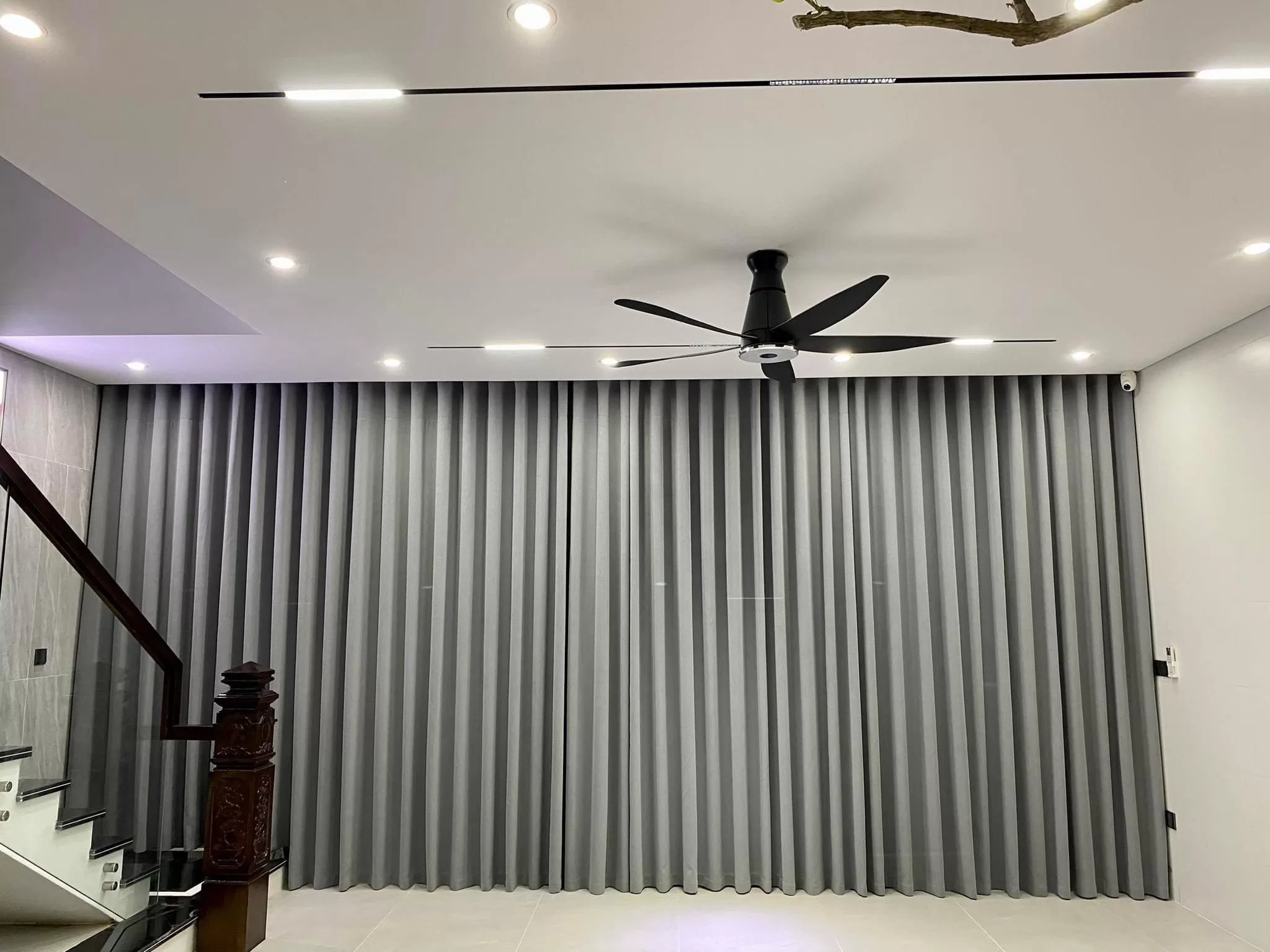 Mẫu rèm vải văn phòng chống cháy bảo vệ không gian làm việc