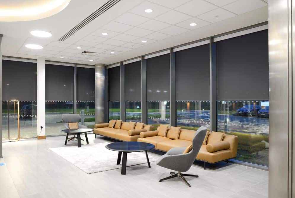 Mẫu rèm văn phòng cho phòng nhân sự tạo sự riêng tư khi làm việc