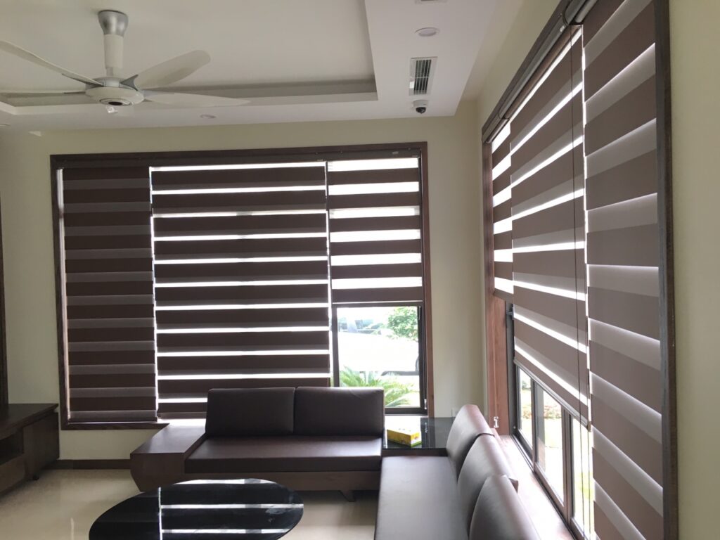 Rèm cầu vồng loại tốt bảo hành 3 năm chất lượng vượt trội