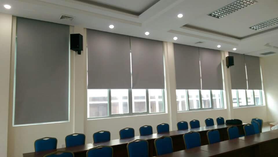 Rèm cuốn blackout cao cấp phù hợp biệt thự, văn phòng