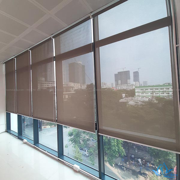 Rèm cuốn lưới xuyên sáng tạo không gian mềm mại