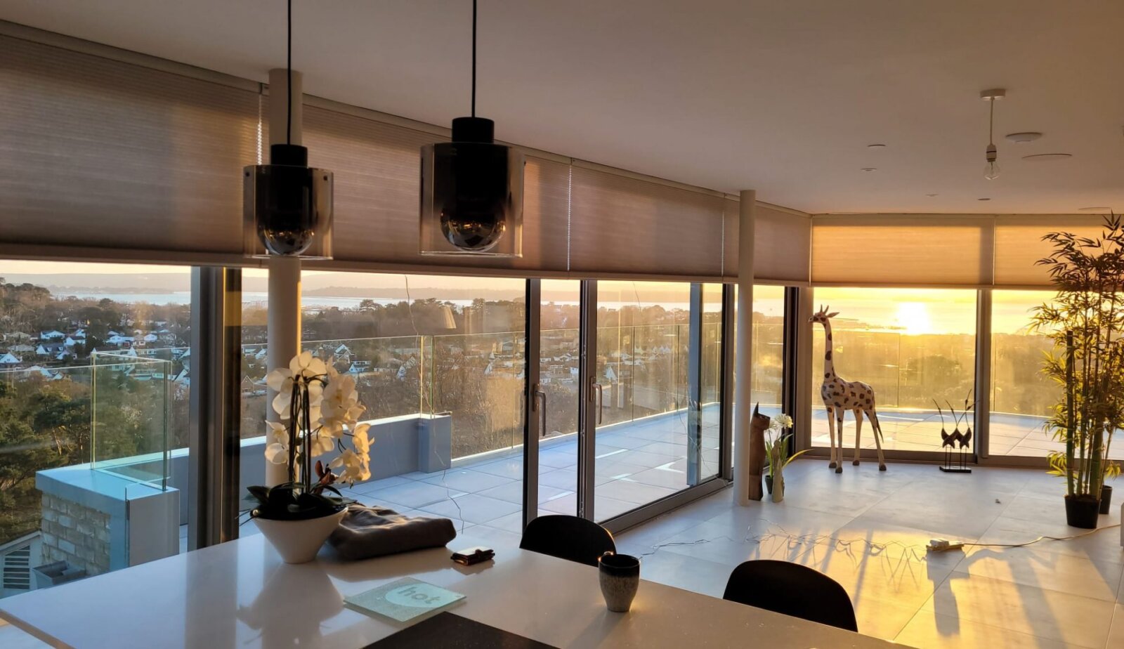 Rèm tổ ong hiện đại